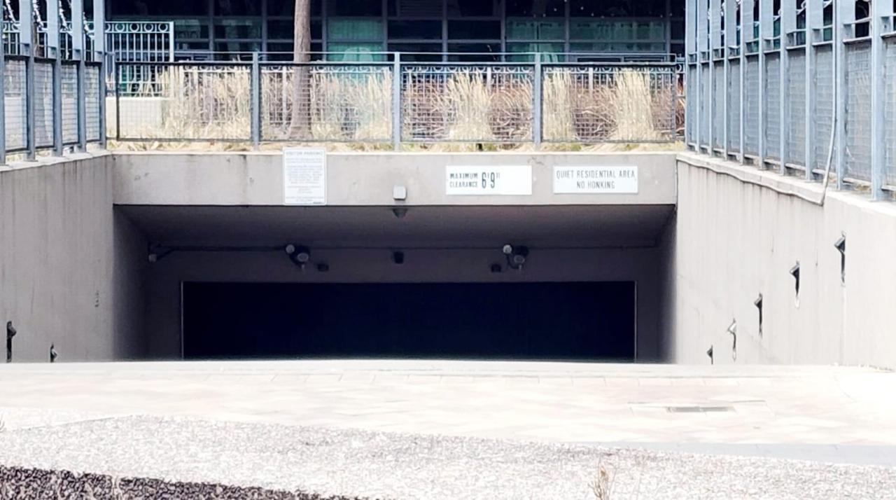 Lakefront Living Downtown Toronto - Free Parking, Gym, Indoor Pool Exterior foto